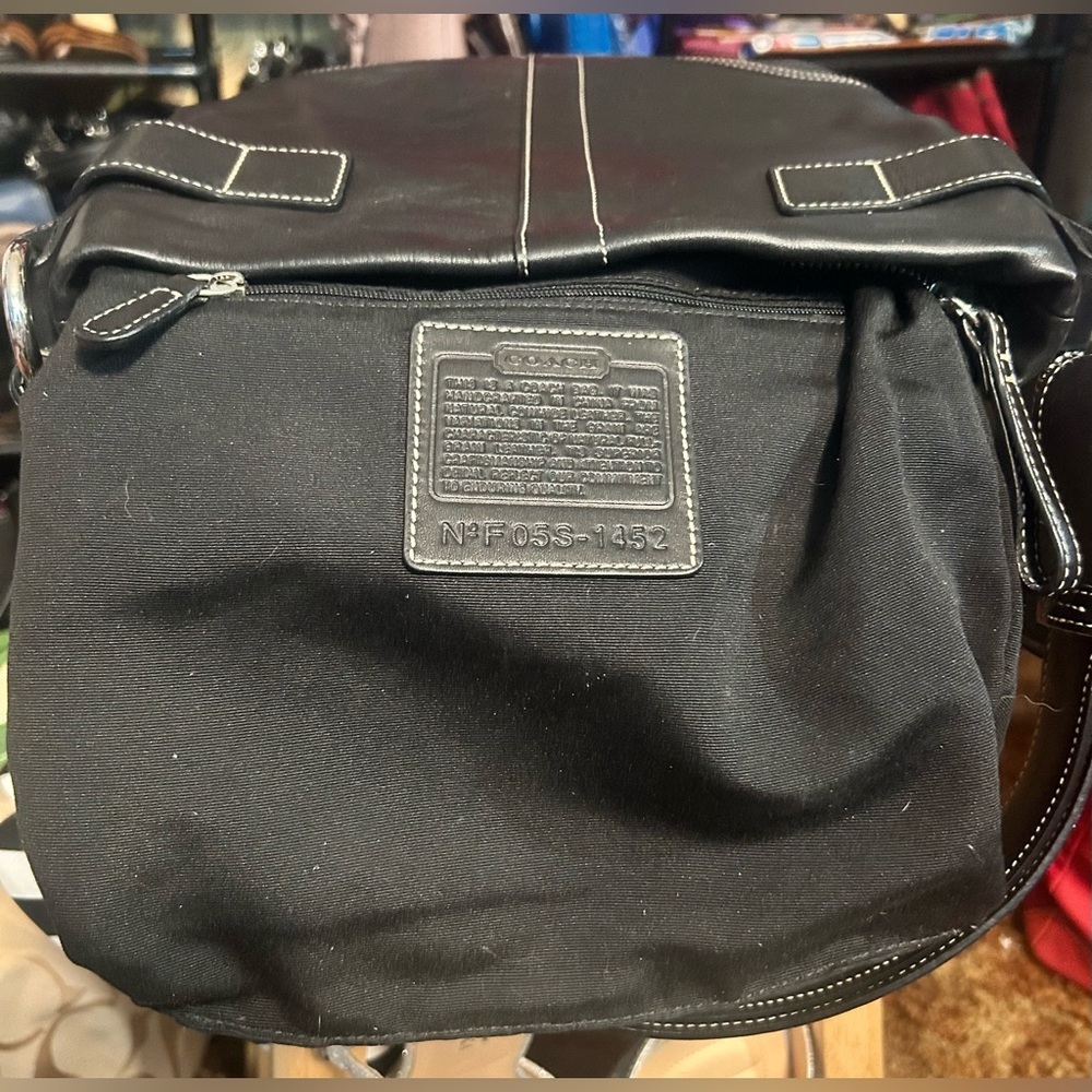 2005 True Vintage Coach Soho Double Buckle All Leather Shoulder Bag - Picture 12 of 13